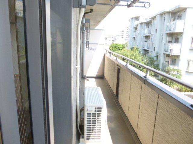キャロルステージISHIIのバルコニー