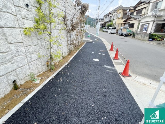 京都市北区西賀茂蟹ケ坂町　第1期　新築一戸建ての駐車場|駐車スペース！散水栓があるので、こまめに愛車を洗えます！
