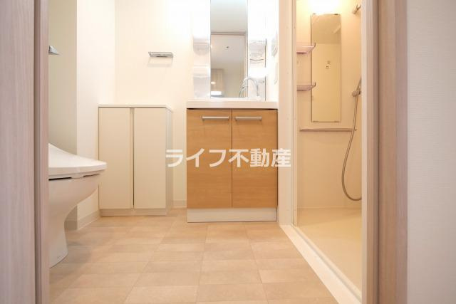ワールドアイ大阪城EASTアドバンスの洗面所|洗面所です