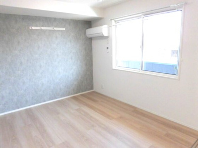 【内装】 | ロータスヒルＢ | 明るい色調の室内です