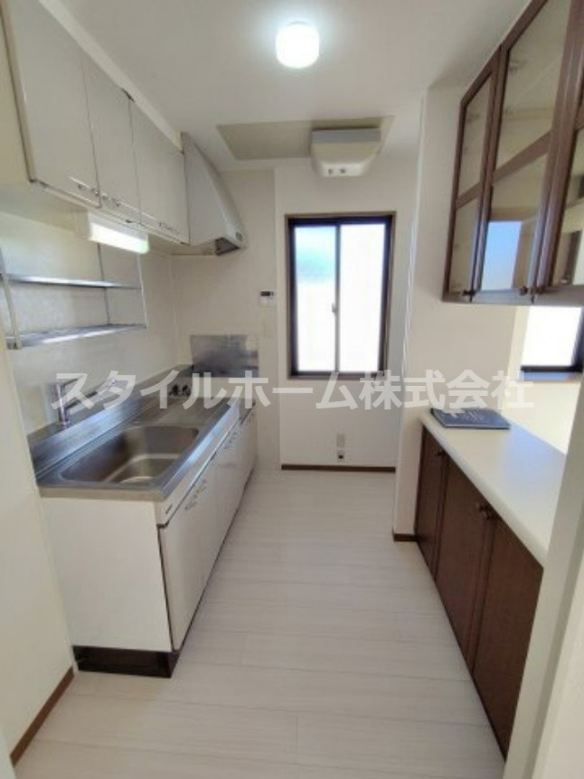 ラ・フィーネ曙Ａ棟のキッチン