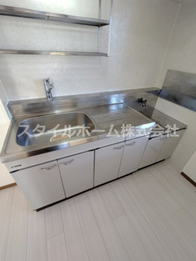 ラ・フィーネ曙Ａ棟のキッチン