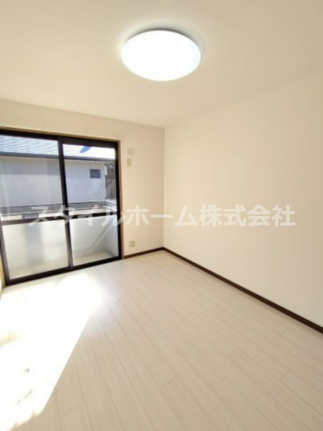 ラ・フィーネ曙Ａ棟の居間・リビング