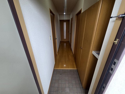 【玄関】 | セレブウイング内田