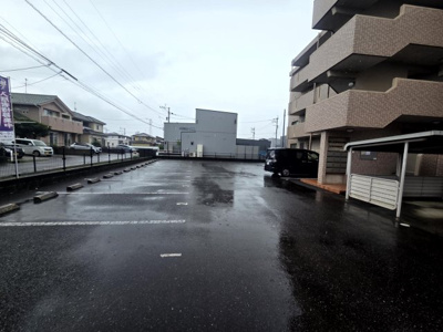 【駐車場】 | セレブウイング内田