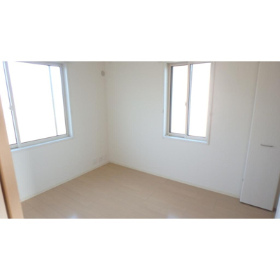 【洋室】 | グリーンヴィレッジ