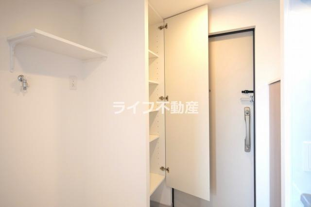 ワールドアイ大阪城EASTアドバンスの収納|便利な収納スペースです