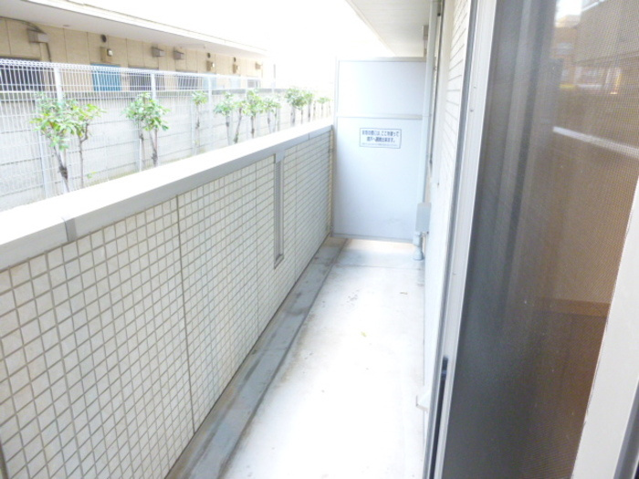 ロイヤルパレス市川のバルコニー