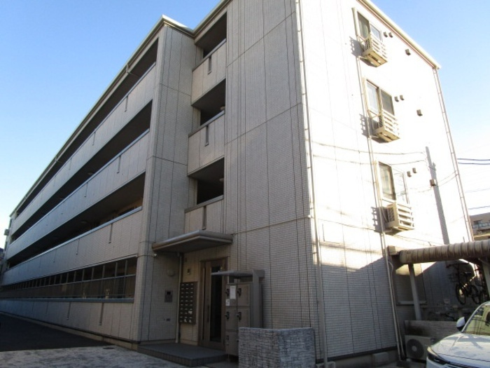 ロイヤルパレス市川の外観