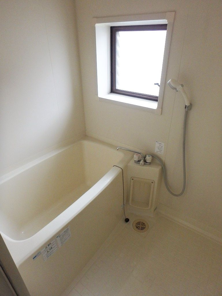 エクセルハイツ 北の浴室|コンパクトで使いやすいお風呂です