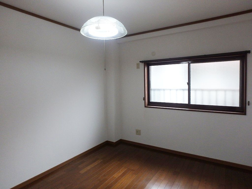 エクセルハイツ 北の洋室|広々とした洋室です