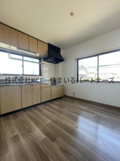 【居間・リビング】 | コーポベルヴュー | おしゃれなリビングです