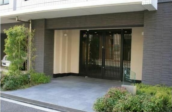 ソルフィエスタ新御徒町のエントランス