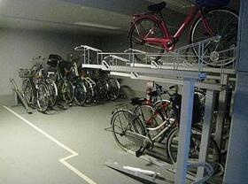 ソルフィエスタ新御徒町の駐車場