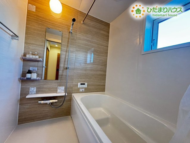 本庄市下野堂　新築一戸建て　ブルーミングガーデン　01の浴室