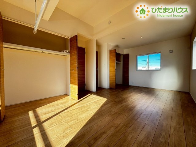 本庄市下野堂　新築一戸建て　ブルーミングガーデン　01の寝室