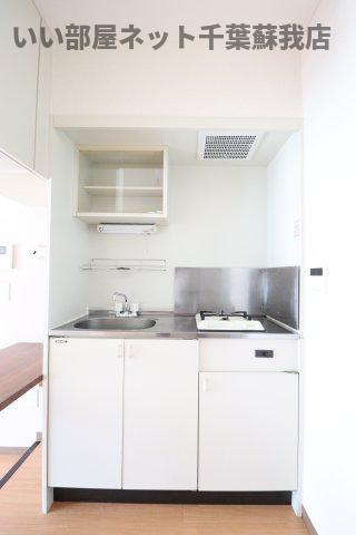 ハイムカメリアのキッチン|コンパクトなキッチンで掃除もラクラク