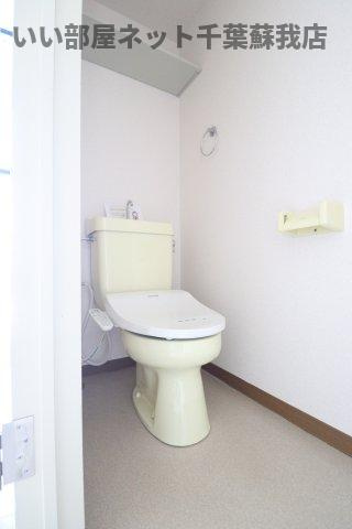 ハイムカメリアのトイレ|落ち着いた色調のトイレです