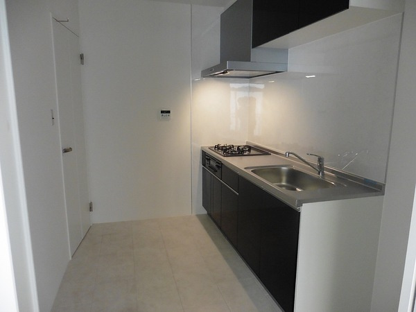 レジデンシャルパーク久留米駅前のキッチン|お料理しやすいキッチンです