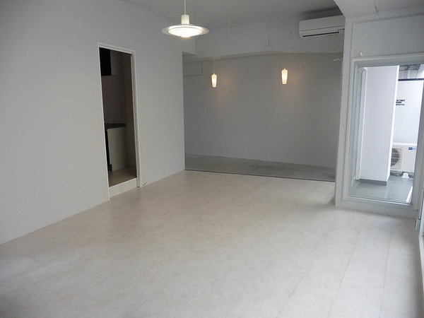 レジデンシャルパーク久留米駅前の居間・リビング|ゆったりとした居間です