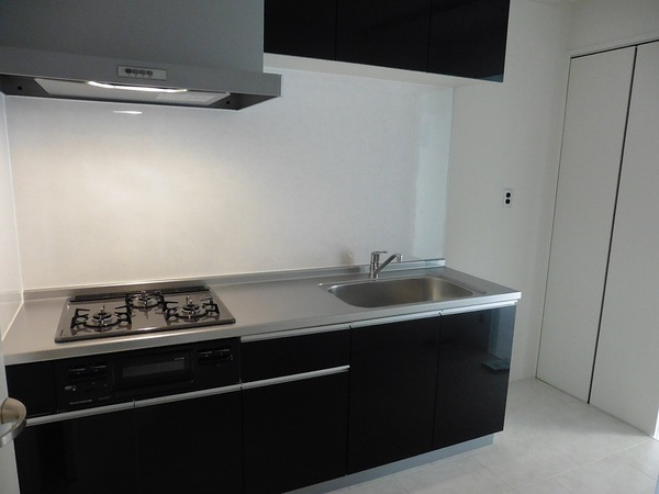 レジデンシャルパーク久留米駅前のキッチン|きれいなキッチンです