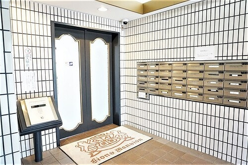 ライオンズマンション野田公園のその他|オートロック・メールボックス　※2021年10月撮影