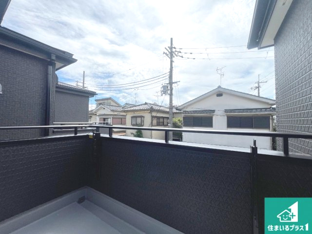 藤井寺市藤ケ丘　新築一戸建てのバルコニー|日当たりのよいバルコニー！お部屋が開放的に！