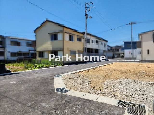 高知市薊野東町-4号地-新築戸建ての前面道路含む現地写真