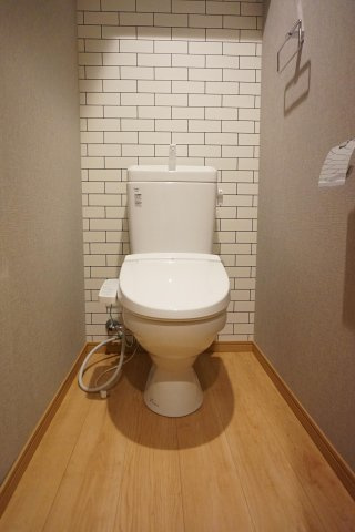 ZIP KENCHOMAEのトイレ