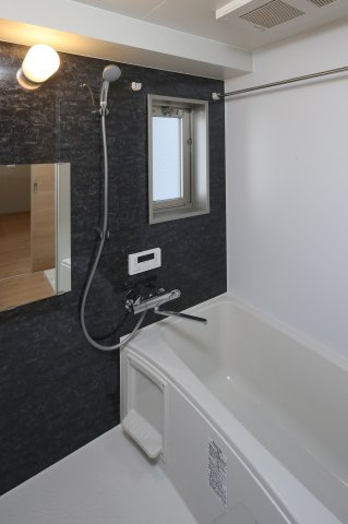 ZIP KENCHOMAEの浴室