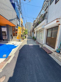 【前面道路含む現地写真】