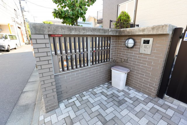 レオパレスリバーパークのその他共用部分