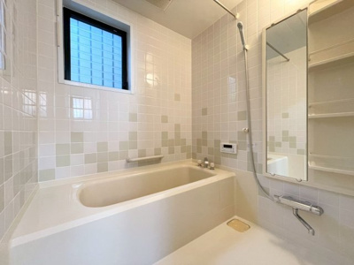 【浴室】 | 高槻市大塚町4丁目　中古戸建