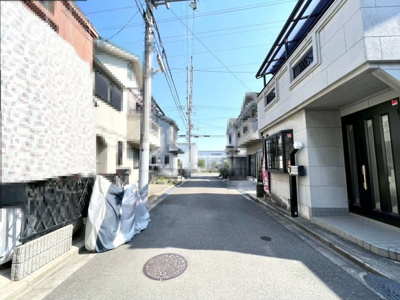 【前面道路含む現地写真】 | 高槻市大塚町4丁目　中古戸建