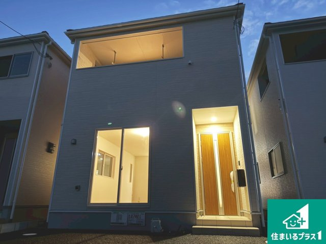 泉佐野市俵屋　第1期　新築一戸建ての外観|お客様に長く安心して住んでいだだける事にこだわった家づくり！住んでからのアフターサービスにもしっかりと取り組んでいます！