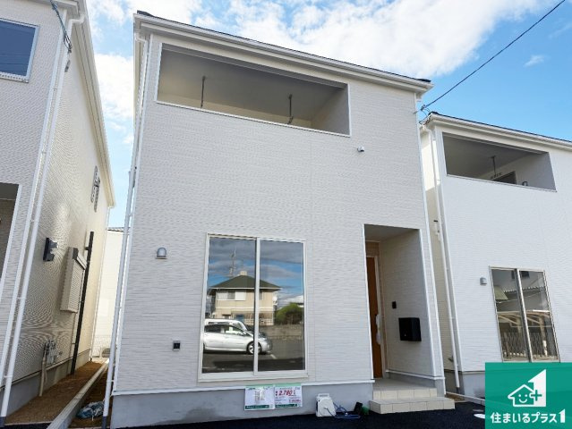 泉佐野市俵屋　第1期　新築一戸建ての外観|お客様に長く安心して住んでいだだける事にこだわった家づくり！住んでからのアフターサービスにもしっかりと取り組んでいます！