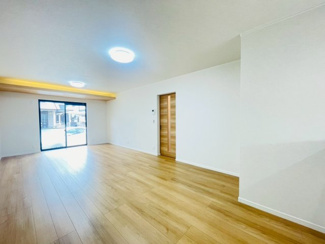 【居間・リビング】 | 山本丸橋1丁目 | LDK