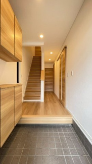 【玄関】 | 山本丸橋1丁目 | 玄関