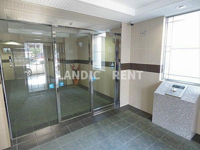 【エントランス】 | ルピナス天神