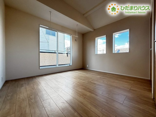 本庄市下野堂　新築一戸建て　ブルーミングガーデン　02のトイレ