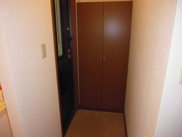 グレースなぎさの玄関