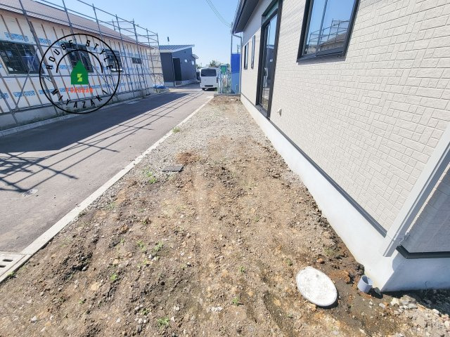 都城市下長飯町R7(A号棟)の庭|お庭で自由な時間を過ごせます。