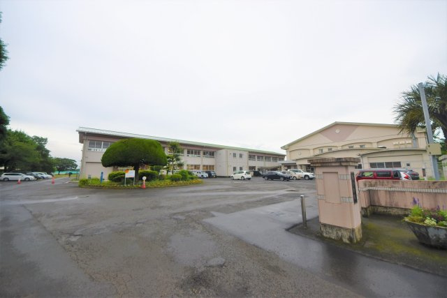 都城市下長飯町R7(A号棟)の周辺|南小学校