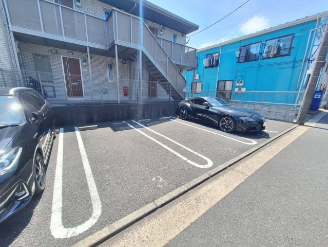 ハイムＫの駐車場