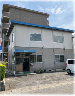 野洲市西河原の事務所の外観