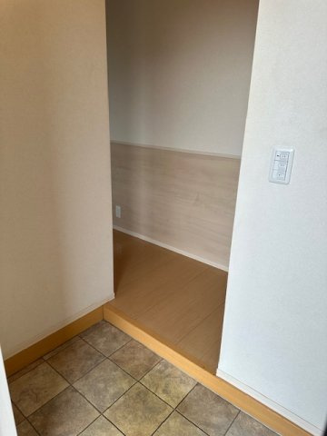 グランクラージュAの玄関