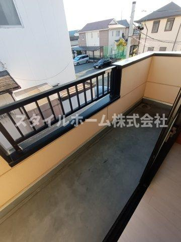 Life Kannariのバルコニー|同建物内別部屋の写真です。