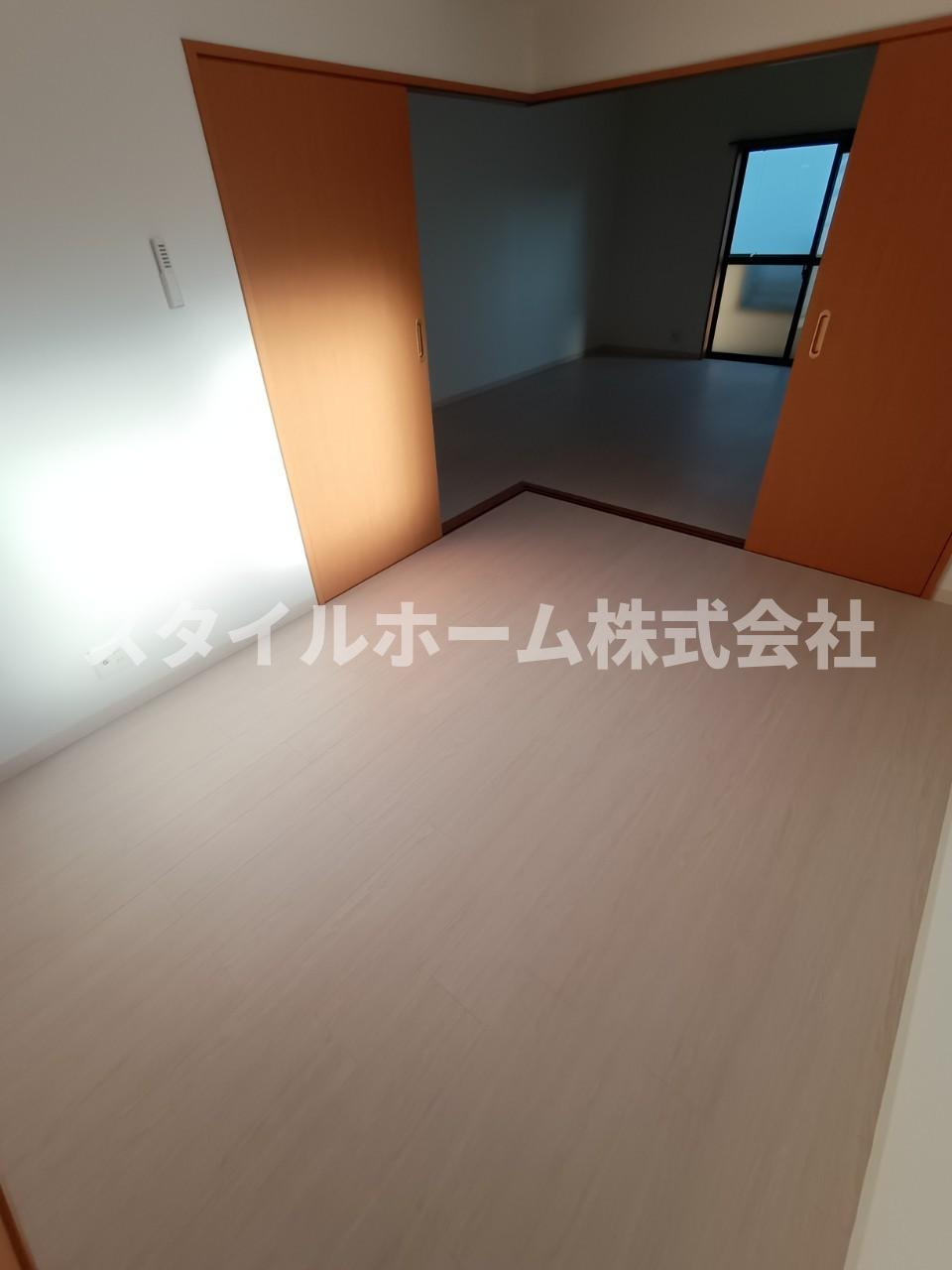 Life Kannariの居間・リビング|同建物内別部屋の写真です。