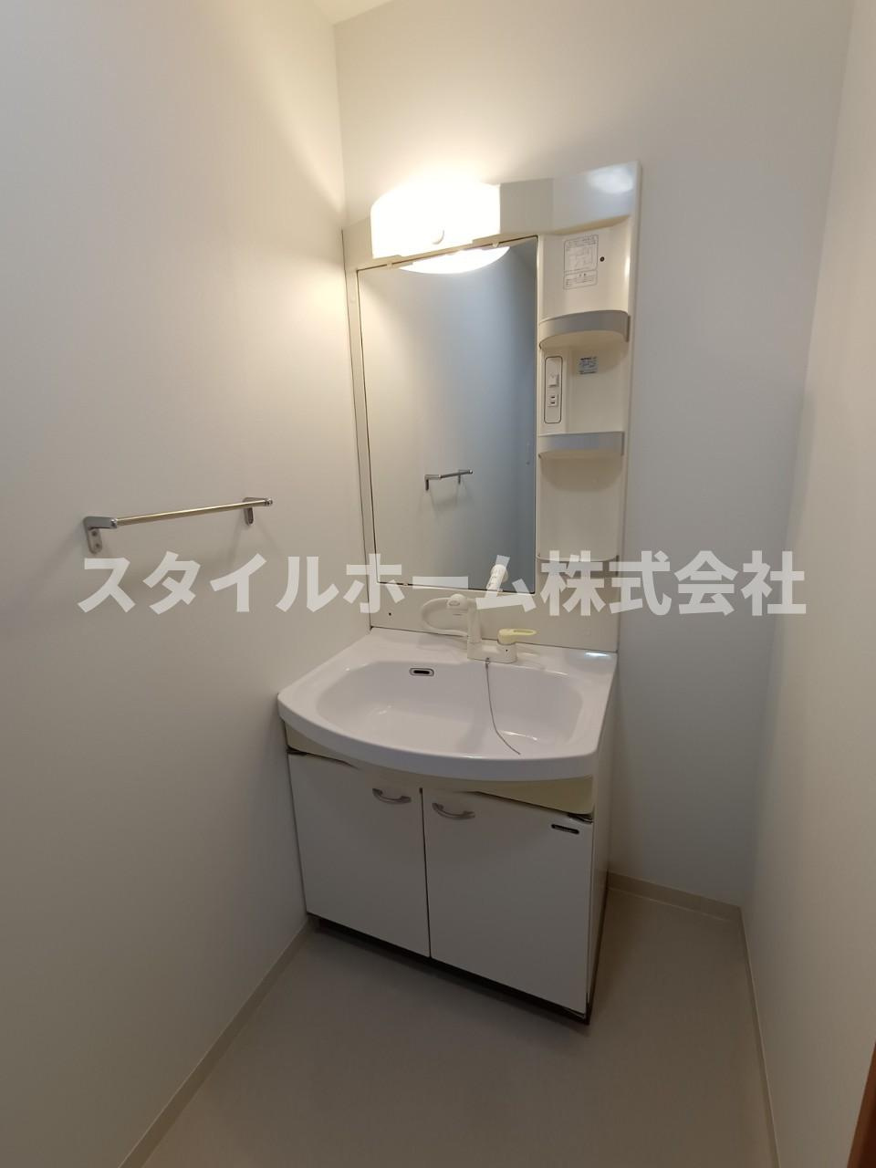 Life Kannariの洗面所|同建物内別部屋の写真です。