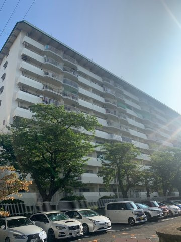 山科住宅C棟の外観